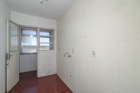 Cozinha de apartamento para alugar com 1 quarto, 39m² em Humaitá, Porto Alegre