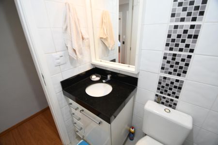 Apartamento à venda com 70m², 3 quartos e 2 vagasBanheiro Social