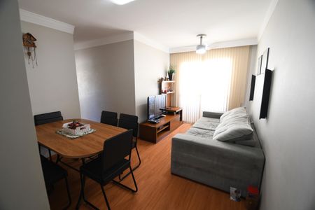 Sala de apartamento à venda com 3 quartos, 70m² em Vila Nova Teixeira, Campinas