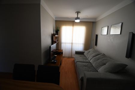Apartamento à venda com 70m², 3 quartos e 2 vagasSala