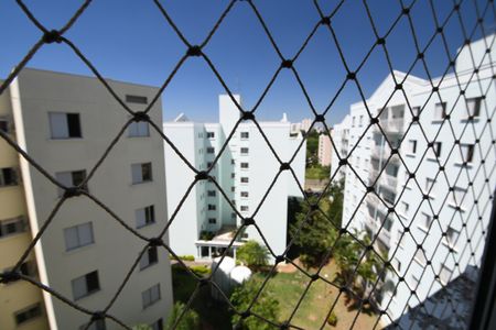 Apartamento à venda com 70m², 3 quartos e 2 vagasQuarto 2 - Vista