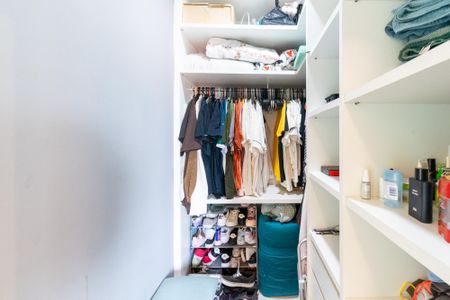 Apartamento para alugar com 64m², 2 quartos e 2 vagas Apartamento para alugar com 64m², 2 quartos e 2 vagasCloset
