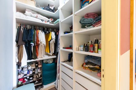 Apartamento para alugar com 64m², 2 quartos e 2 vagas Apartamento para alugar com 64m², 2 quartos e 2 vagasCloset