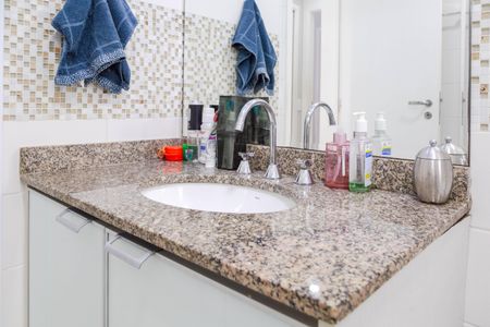 Apartamento à venda com 86m², 3 quartos e 2 vagasBanheiro social