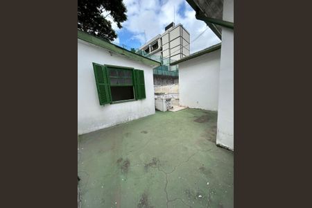 Casa à venda com 298m², 5 quartos e 4 vagas