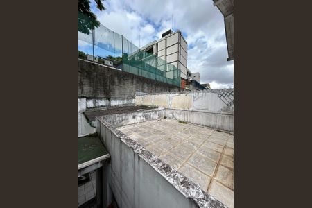 Casa à venda com 298m², 5 quartos e 4 vagas