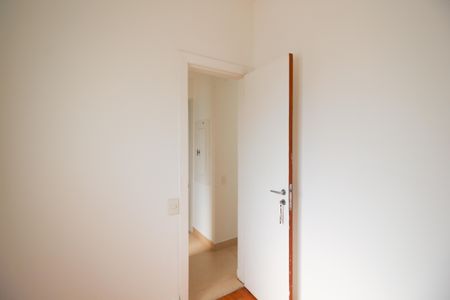 Apartamento para alugar com 290m², 3 quartos e 4 vagas Apartamento para alugar com 290m², 3 quartos e 4 vagasQuarto de Serviço 1