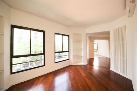 Apartamento para alugar com 290m², 3 quartos e 4 vagas Apartamento para alugar com 290m², 3 quartos e 4 vagasSala 3