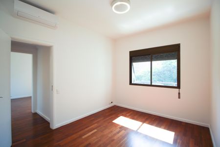 Apartamento para alugar com 290m², 3 quartos e 4 vagas Apartamento para alugar com 290m², 3 quartos e 4 vagasQuarto