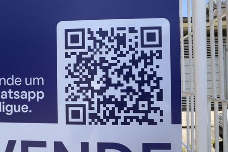 Casa à venda com 145m², 4 quartos e 2 vagas Casa à venda com 145m², 4 quartos e 2 vagasGHWC-746