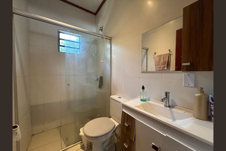 Casa à venda com 113m², 3 quartos e 2 vagas Casa à venda com 113m², 3 quartos e 2 vagasBanheiro