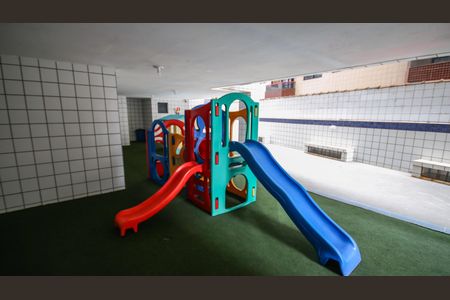 Apartamento para alugar com 130m², 2 quartos e 1 vagaÁrea comum - Playground