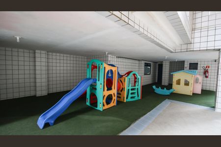 Apartamento para alugar com 130m², 2 quartos e 1 vagaÁrea comum - Playground