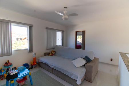 Casa à venda com 260m², 3 quartos e 8 vagas Casa à venda com 260m², 3 quartos e 8 vagasSala 2