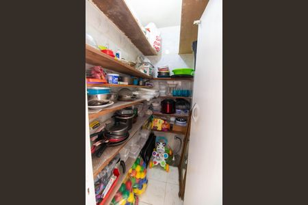 Casa à venda com 260m², 3 quartos e 8 vagas Casa à venda com 260m², 3 quartos e 8 vagasDespensa