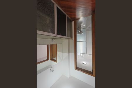 Banheiro de apartamento à venda com 1 quarto, 40m² em Floresta, Belo Horizonte