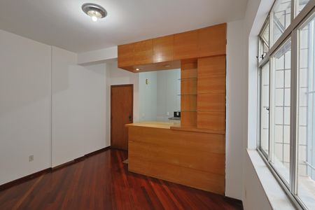 Sala de apartamento à venda com 1 quarto, 40m² em Floresta, Belo Horizonte