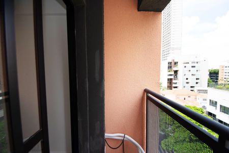 varanda sala de kitnet/studio para alugar com 1 quarto, 24m² em Sumarezinho, São Paulo