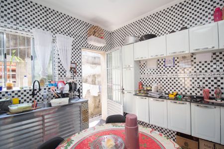 Casa à venda com 720m², 2 quartos e 4 vagasCozinha