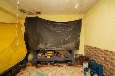 Casa à venda com 720m², 2 quartos e 4 vagasEdícula