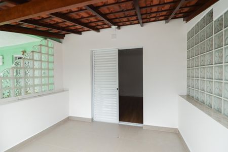 Casa à venda com 67m², 3 quartos e 1 vaga Casa à venda com 67m², 3 quartos e 1 vagaVaranda do Quarto 1
