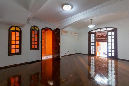 Sala de casa para alugar com 4 quartos, 260m² em Jardim Santa Maria, São Paulo