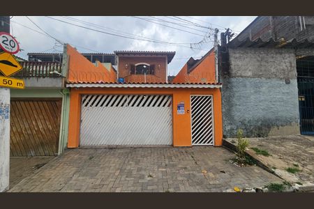 Casa para alugar com 260m², 4 quartos e 2 vagasFachada
