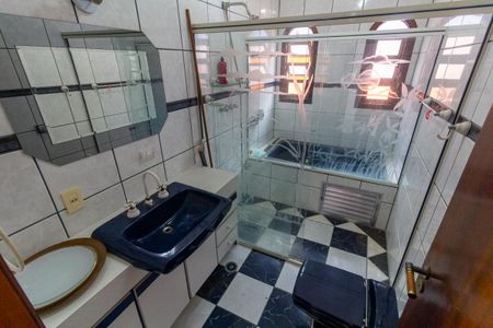 Casa para alugar com 260m², 4 quartos e 2 vagasBanheiro 1