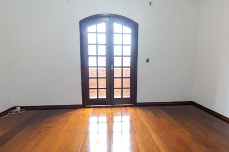 Casa para alugar com 260m², 4 quartos e 2 vagasQuarto 3