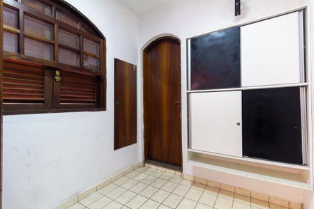 Casa para alugar com 260m², 4 quartos e 2 vagasEdicula