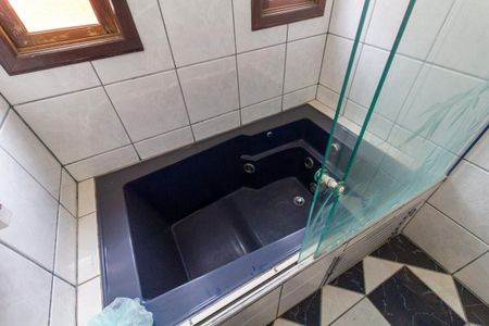 Casa para alugar com 260m², 4 quartos e 2 vagasBanheiro 1