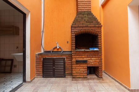 Casa para alugar com 260m², 4 quartos e 2 vagasQuintal