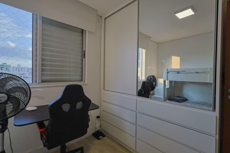 Apartamento à venda com 112m², 4 quartos e 3 vagasQuarto 1