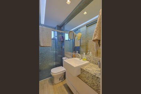 Apartamento à venda com 112m², 4 quartos e 3 vagasBanheiro da Suíte