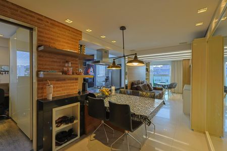 Apartamento à venda com 112m², 4 quartos e 3 vagasSala