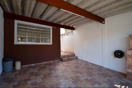 Casa para alugar com 70m², 2 quartos e 2 vagas Casa para alugar com 70m², 2 quartos e 2 vagasGaragem