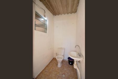 Casa para alugar com 70m², 2 quartos e 2 vagas Casa para alugar com 70m², 2 quartos e 2 vagasÁrea de Serviço - Banheiro