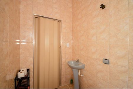 Banheiro de casa para alugar com 2 quartos, 70m² em Vila Sao Paulo, Guarulhos