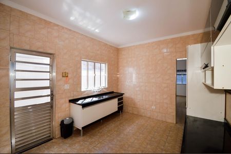 Casa para alugar com 70m², 2 quartos e 2 vagas Casa para alugar com 70m², 2 quartos e 2 vagasCozinha