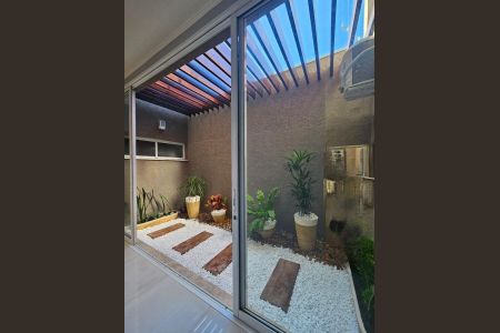 Casa de condomínio à venda com 390m², 3 quartos e 3 vagas