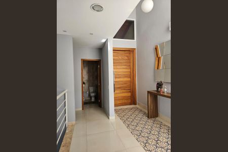 Casa de condomínio à venda com 390m², 3 quartos e 3 vagas