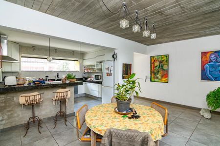 Sala 1 de casa à venda com 4 quartos, 330m² em Santa Lúcia, Belo Horizonte