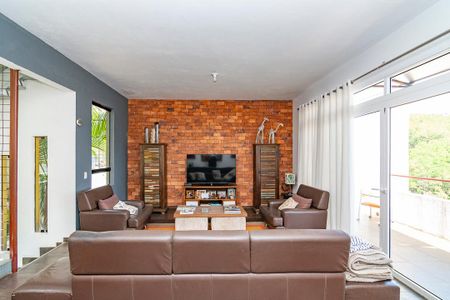 Casa à venda com 330m², 4 quartos e 2 vagas Casa à venda com 330m², 4 quartos e 2 vagasSala 2