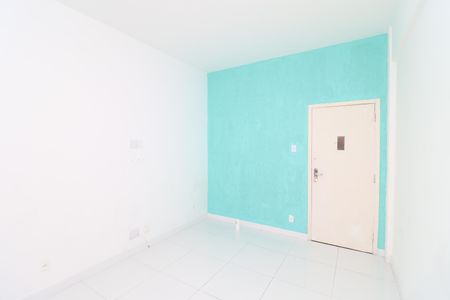 Sala de apartamento à venda com 1 quarto, 42m² em Jardim Guanabara, Rio de Janeiro