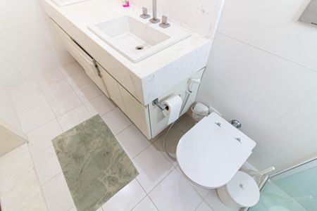 Apartamento para alugar com 120m², 2 quartos e 2 vagas Apartamento para alugar com 120m², 2 quartos e 2 vagasBanheiro da Suíte 1