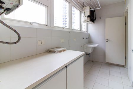 Apartamento para alugar com 120m², 2 quartos e 2 vagas Apartamento para alugar com 120m², 2 quartos e 2 vagasÁrea de Serviço