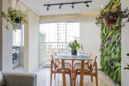 Sacada de apartamento à venda com 2 quartos, 50m² em Jardim Roberto, Osasco