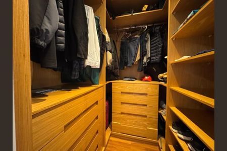 Apartamento à venda com 267m², 3 quartos e 4 vagasFoto 48