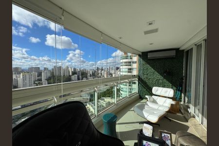 Apartamento à venda com 267m², 3 quartos e 4 vagasFoto 23