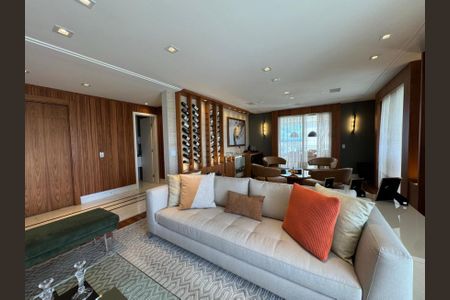 Apartamento à venda com 267m², 3 quartos e 4 vagasFoto 03